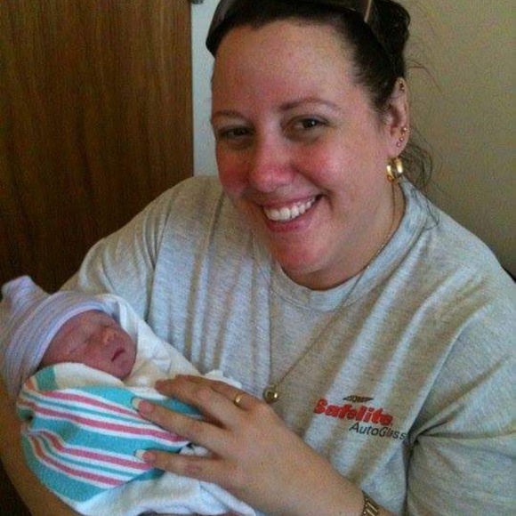 Thanks for visiting!! I'm Laura! - Picture 4 of 4